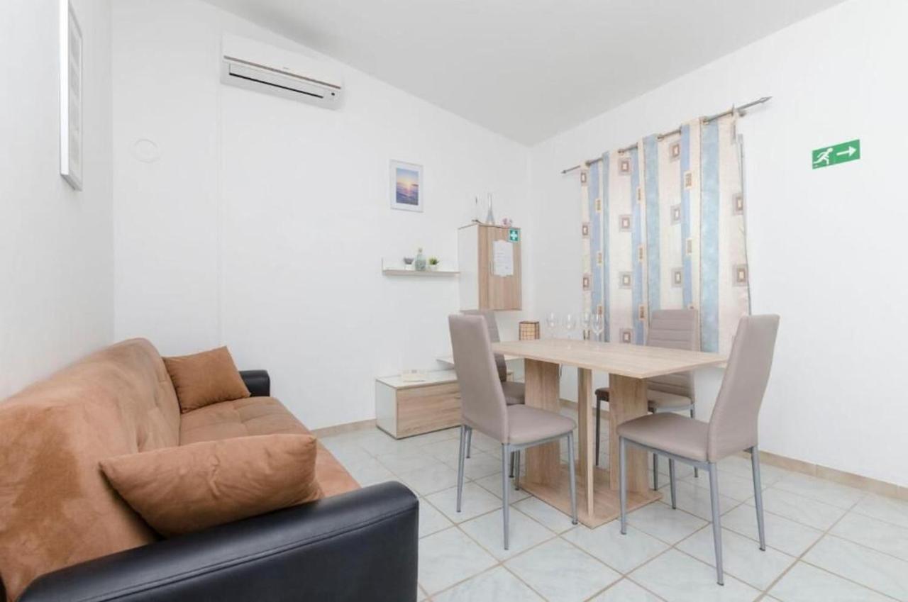 Apartment Brnabic 罗戈兹尼察 外观 照片