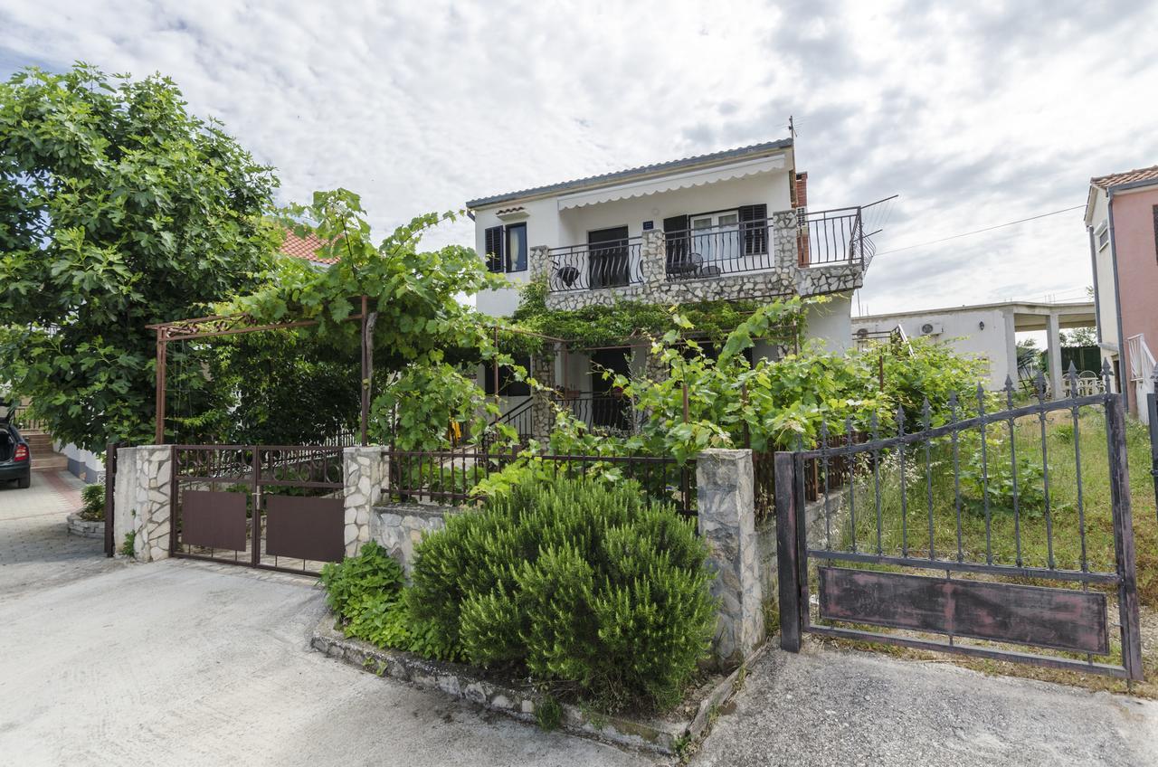 Apartment Brnabic 罗戈兹尼察 外观 照片