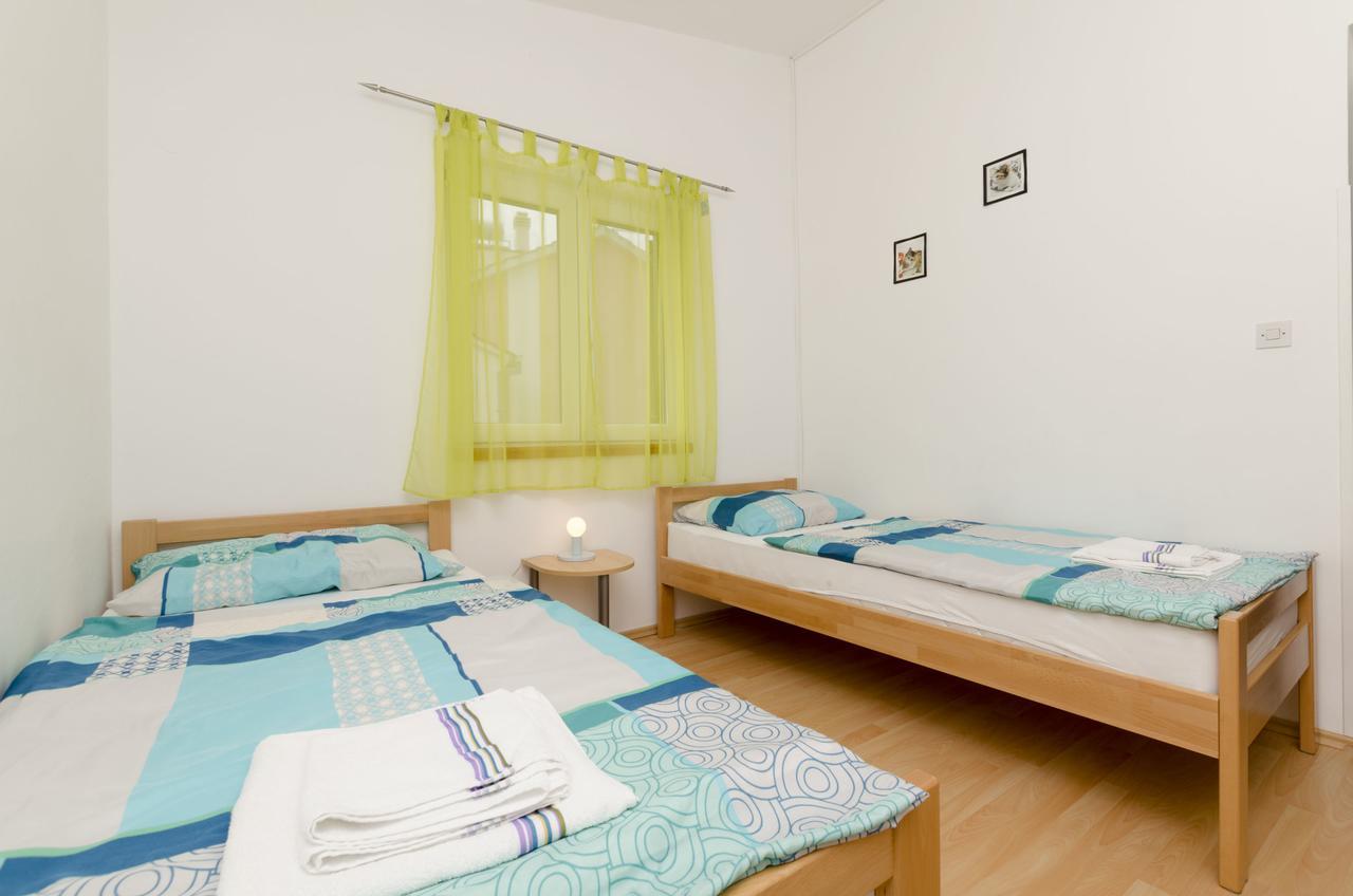 Apartment Brnabic 罗戈兹尼察 外观 照片